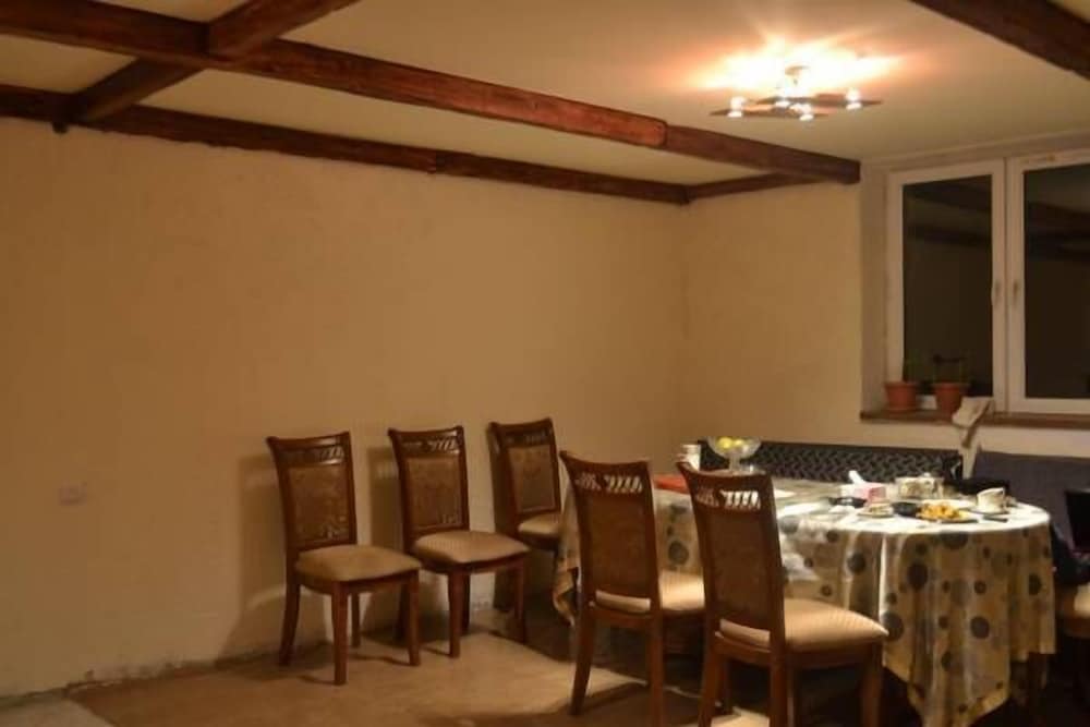 Lori travel Guest House