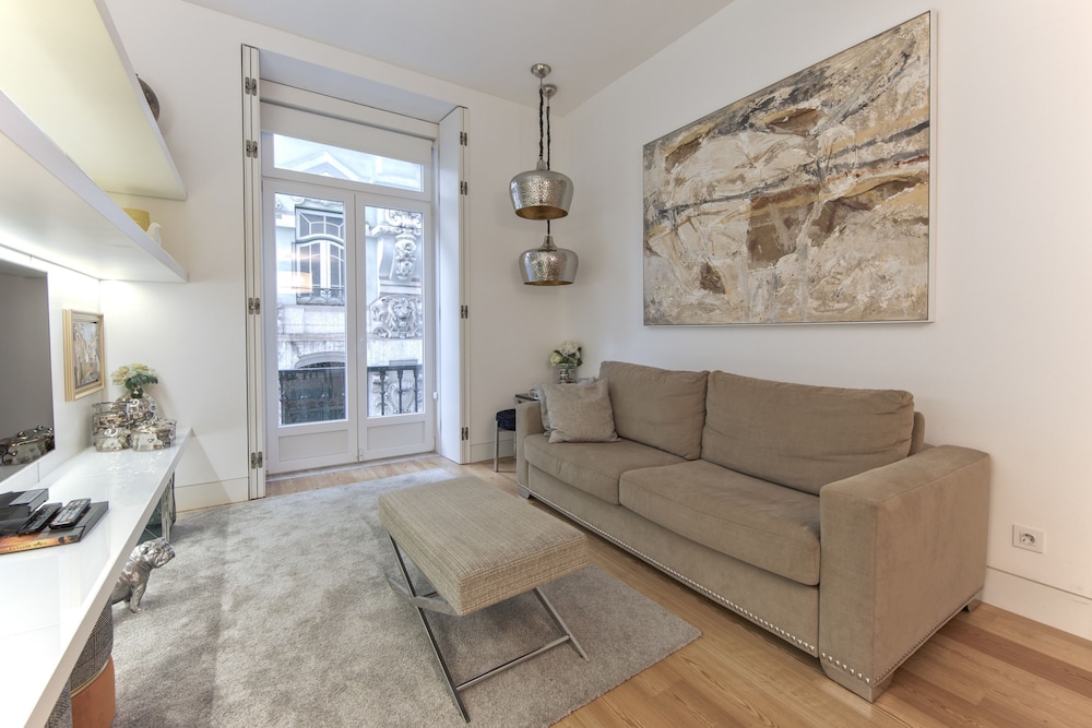 Downtown Prime by Homing