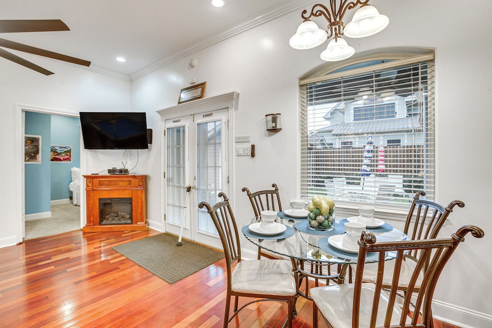 5 Mi to Bourbon Street: Nola Home w/ Fenced Yard!