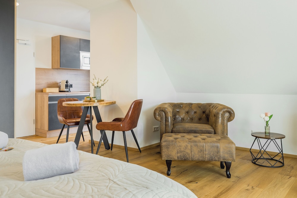 MK Apartments