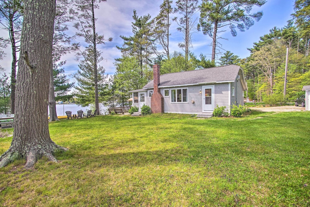 Peaceful Long Pond Cottage w/ Dock & Views view 3