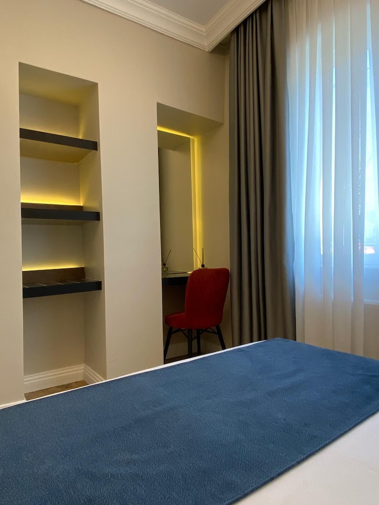 Emily Taksim Hotel