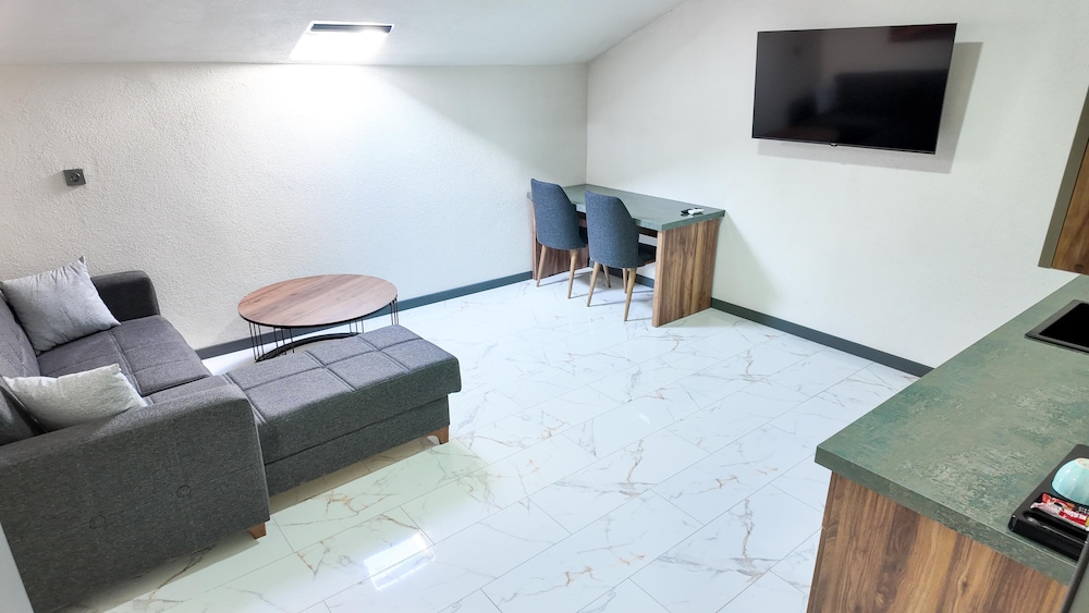 Faraza Rooms