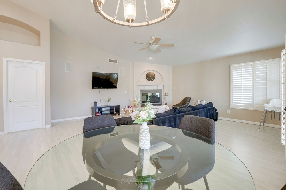 Private Pool & Patio: Spacious Gilbert Getaway!