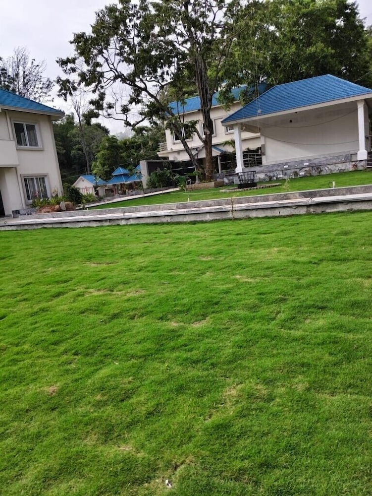 MSB Silver Spring Resort