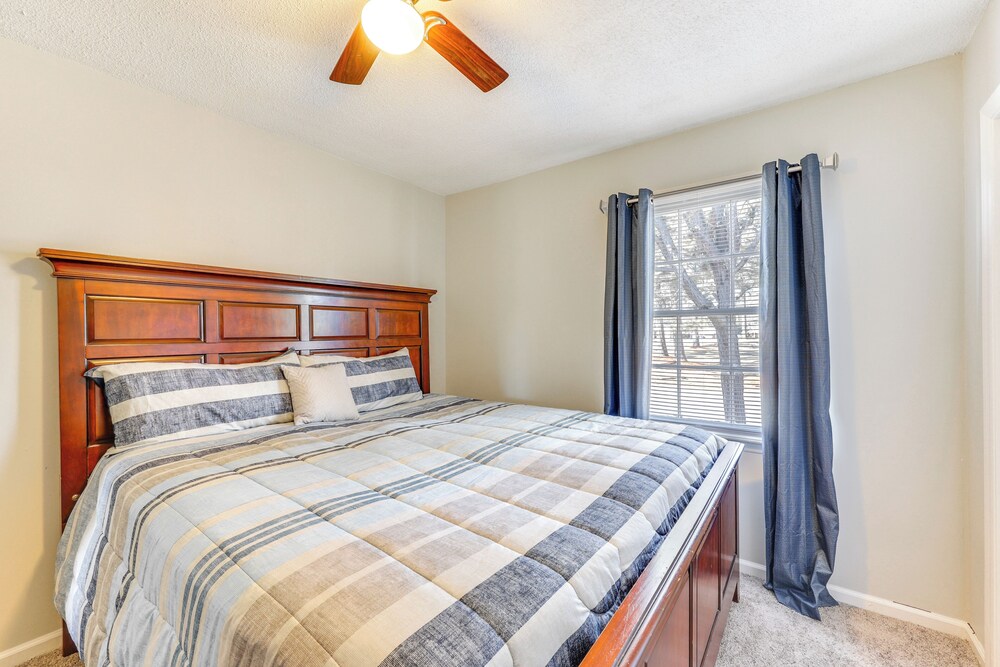 4 Mi to Dtwn: Home w/ Deck & Yard in Wilson
