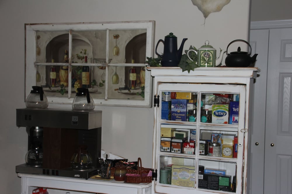 Golden Pathways Retreat and B&B
