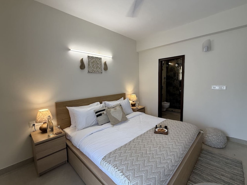 Stylish 1BR in North Goa- 5 Mins to Candolim Beach