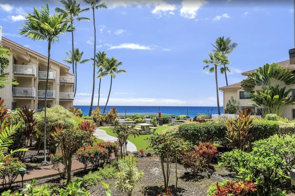 True Oceanfront - Panoramic Sunset View! - No Stairs - Vrkcv