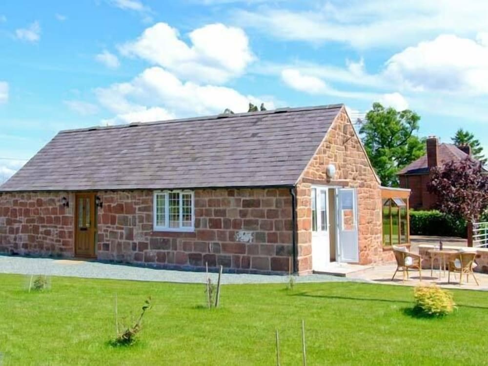 Shrewsbury Vacations - Byre Cottage - Property Image 1