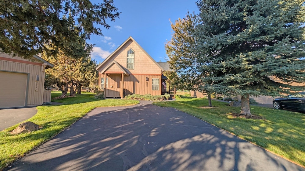Red Wing Nest 3 Bedroom Home