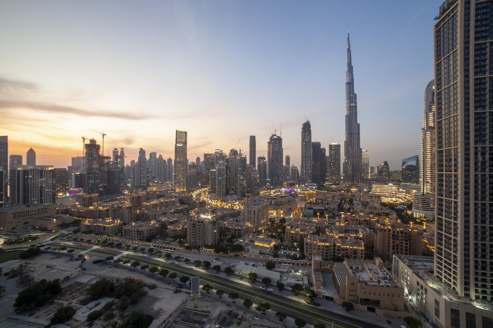Upgraded Apartment w Stunning Burj Khalifa View