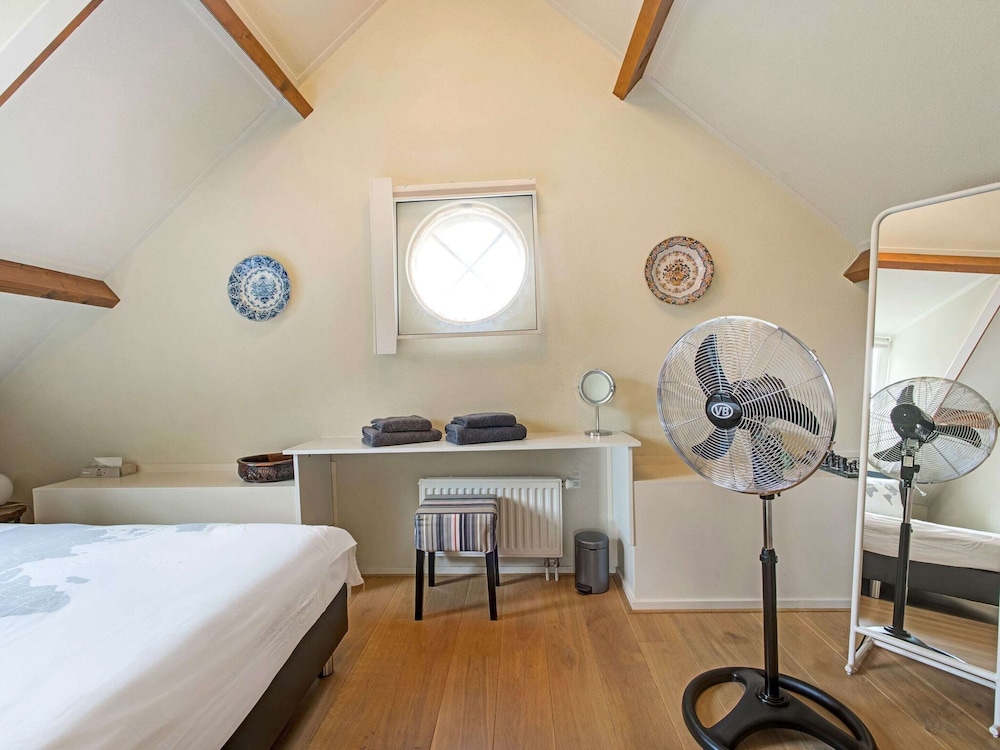 Picturesque Holiday Home in Oldenzaal With Jacuzzi, photo 34