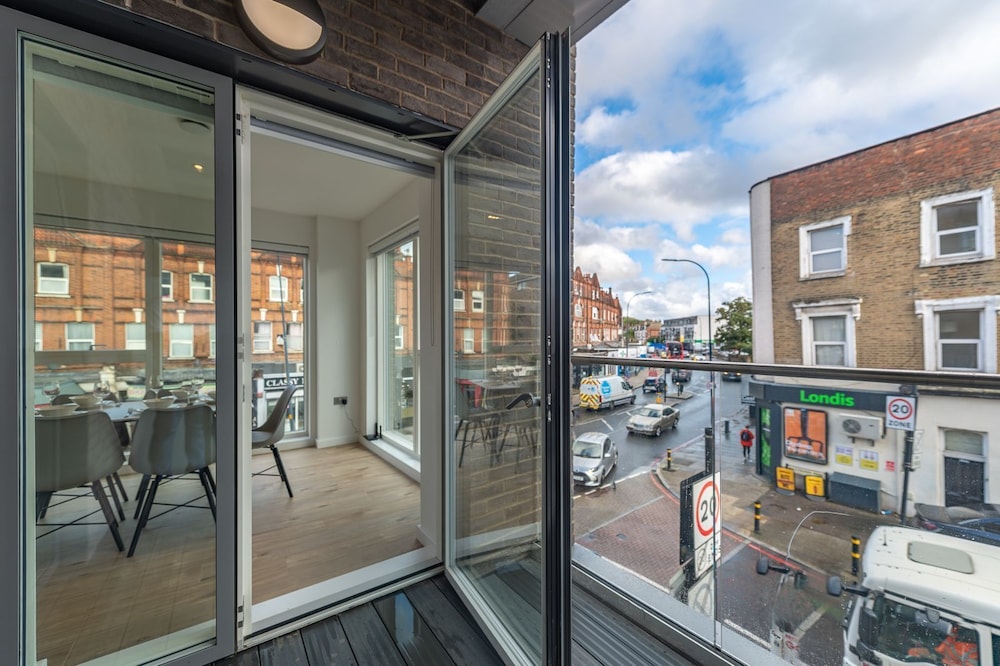VESTO Lewisham
