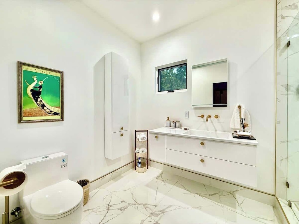 @ Marbella Lane - Enchanted Garden & Pool Hideaway