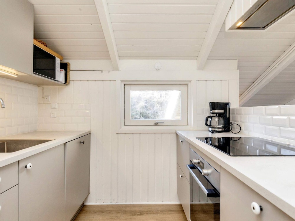 10 Person Holiday Home in Lokken view 3