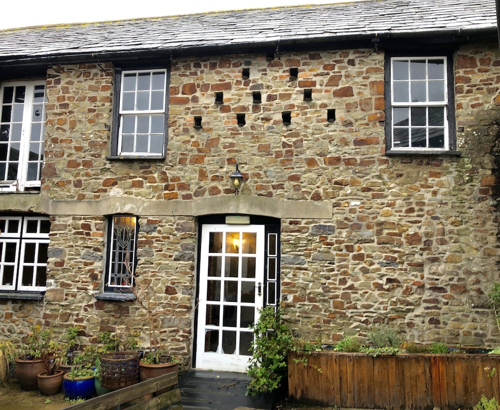 The Tree Inn
