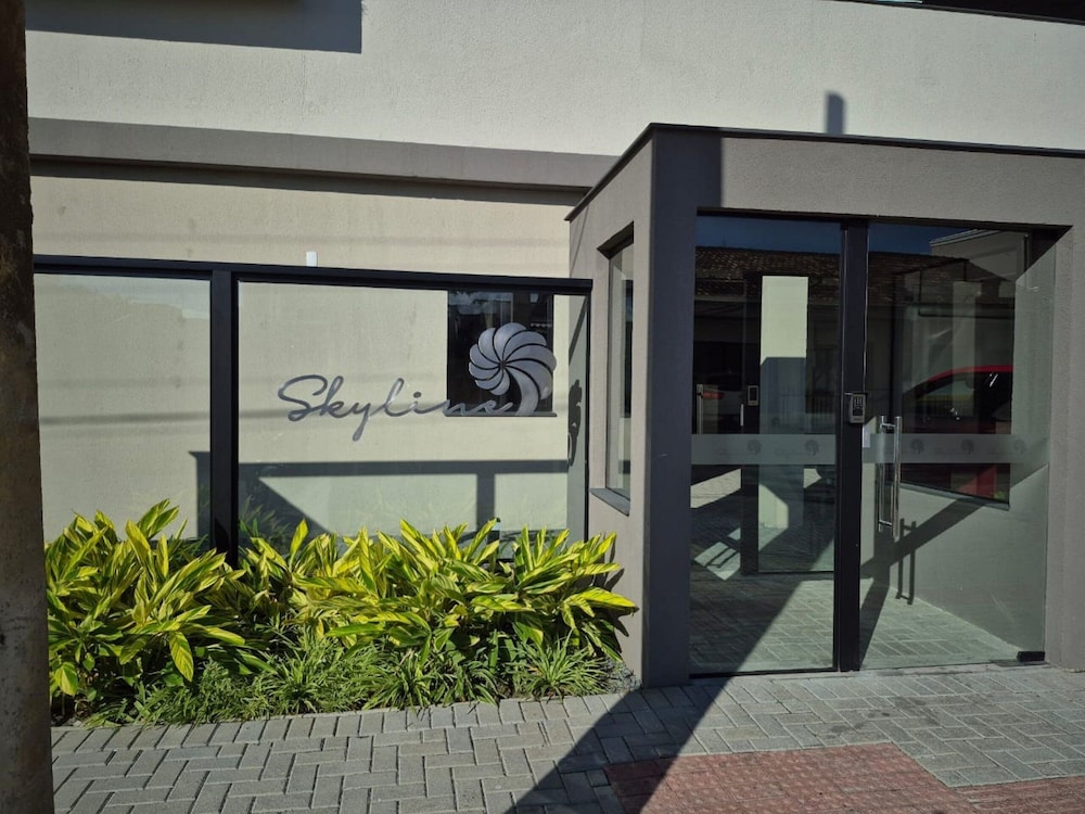 Skyline Comfort Club - Azul Celeste