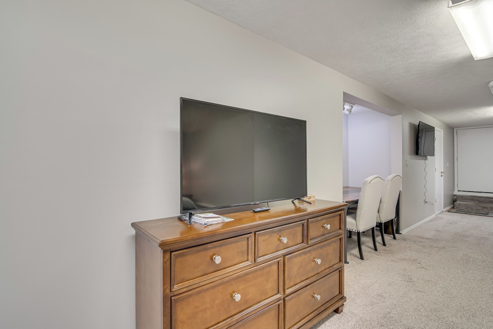 5 Mi to Branson Strip: Cozy Studio!