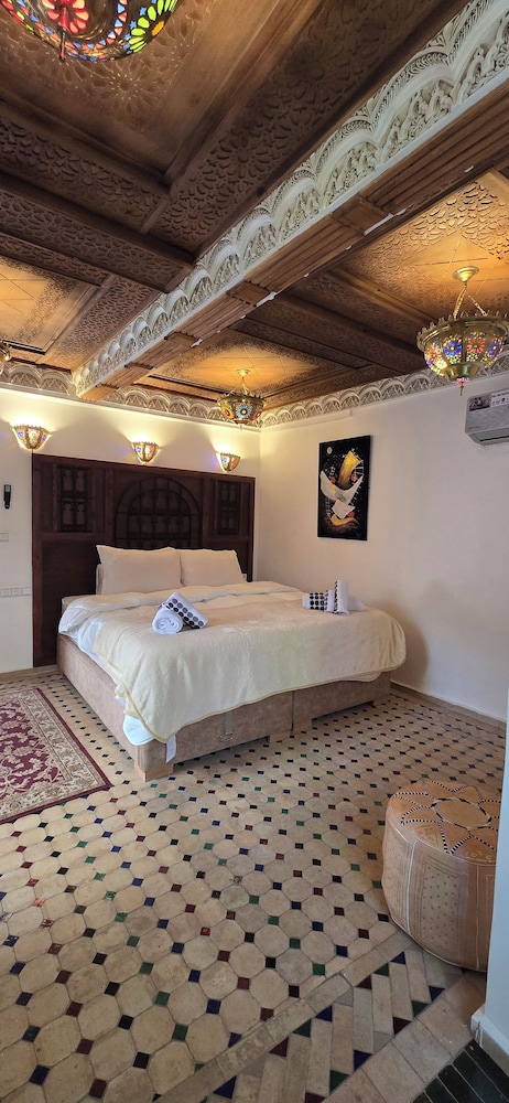 RIAD RAHBA FEZ