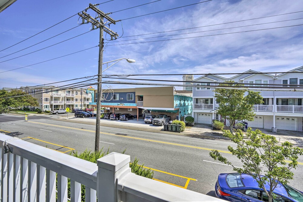 Breezy Wildwood Condo ~ 2 Blocks to Beach!