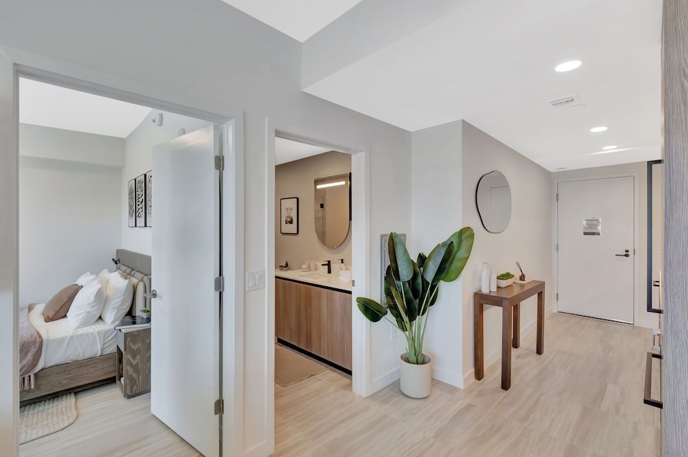 Luxury Condos Near Miami Beach