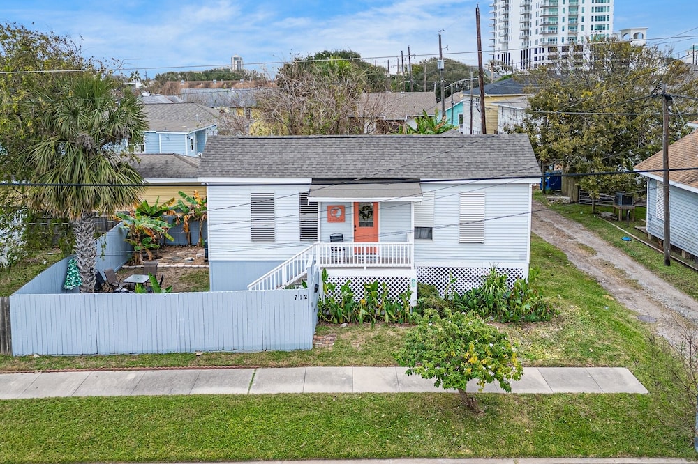 The Dinghy 2 Bedroom Home