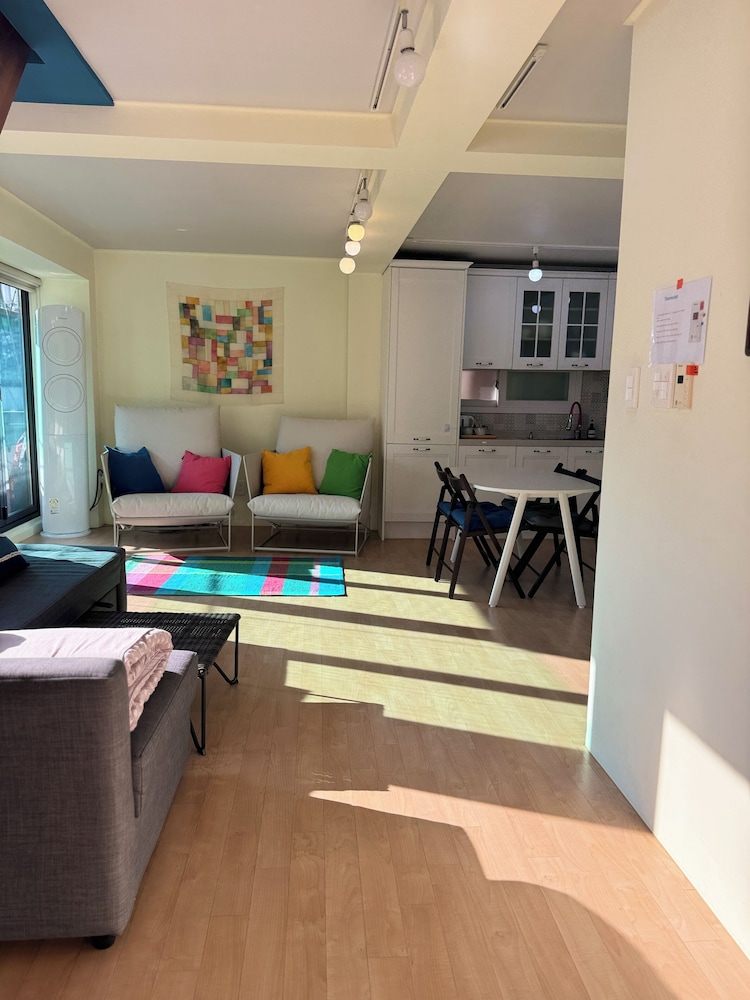 Hongdae Private Guesthouse
