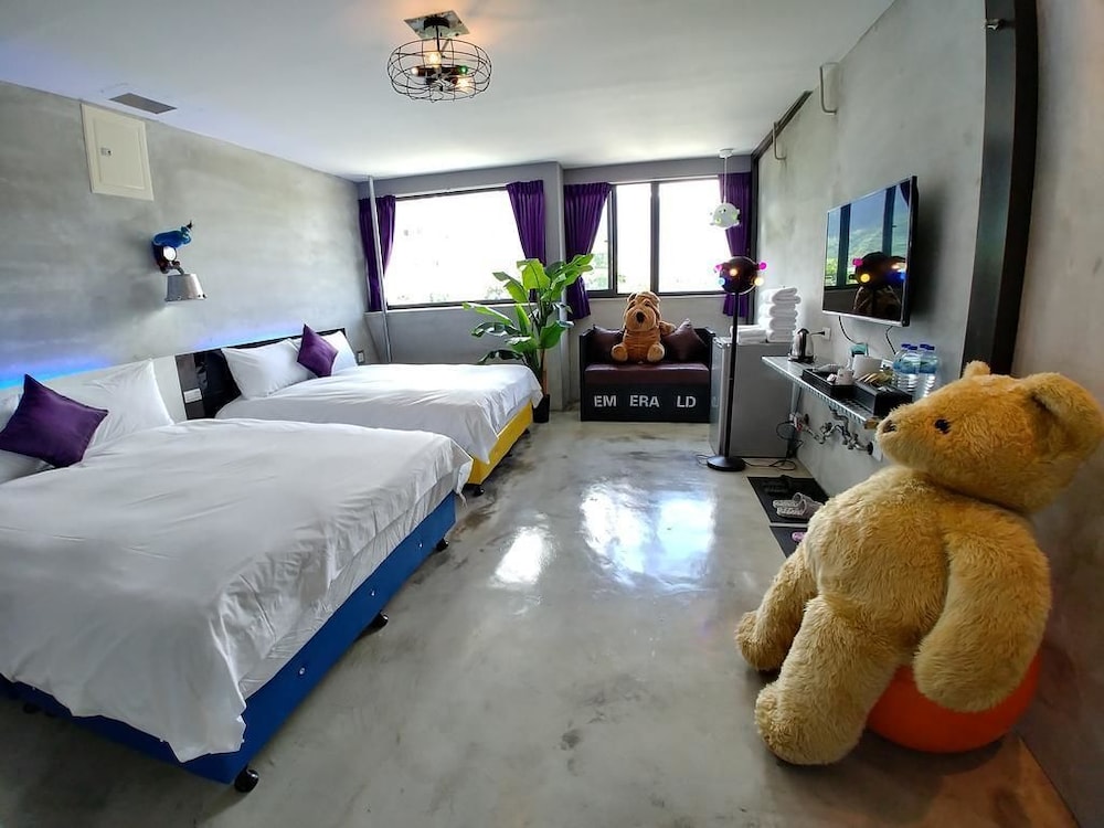 Fas Glass House B&B