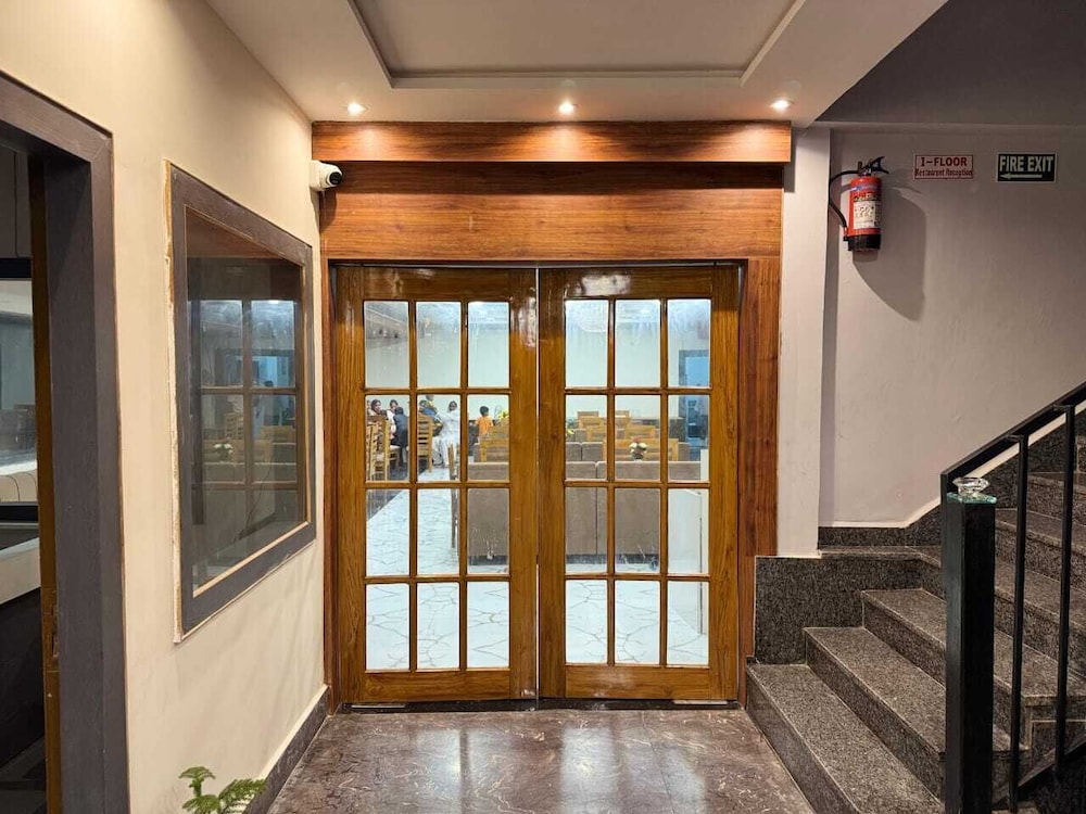 Hotel Grand Lucent