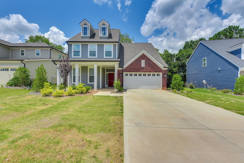 2 Mi to Historic Dtwn Belmont: Family Gem w/ Patio
