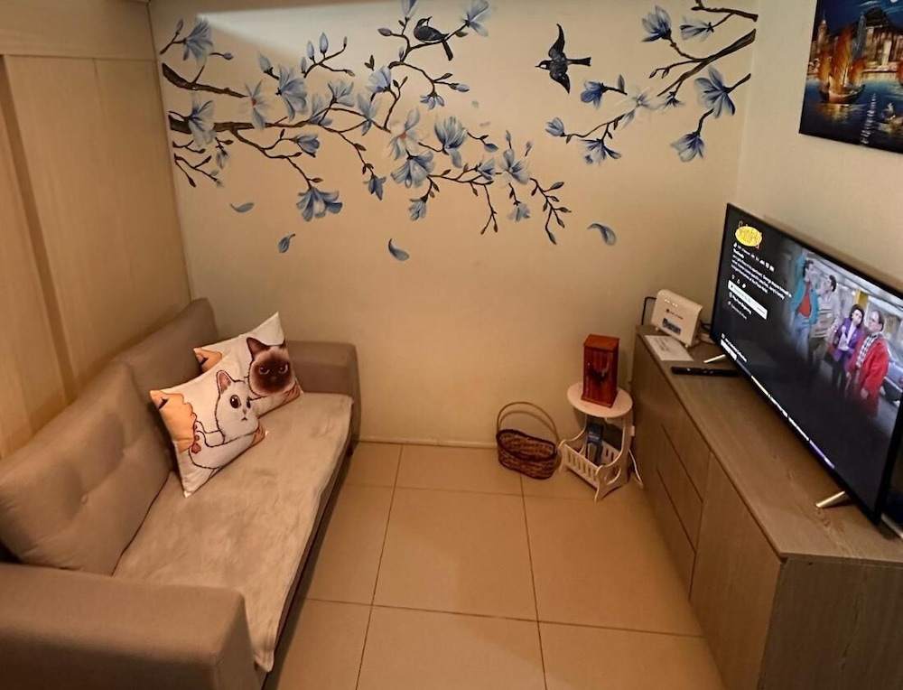 Condo With Balcony at Makati SM Jazz