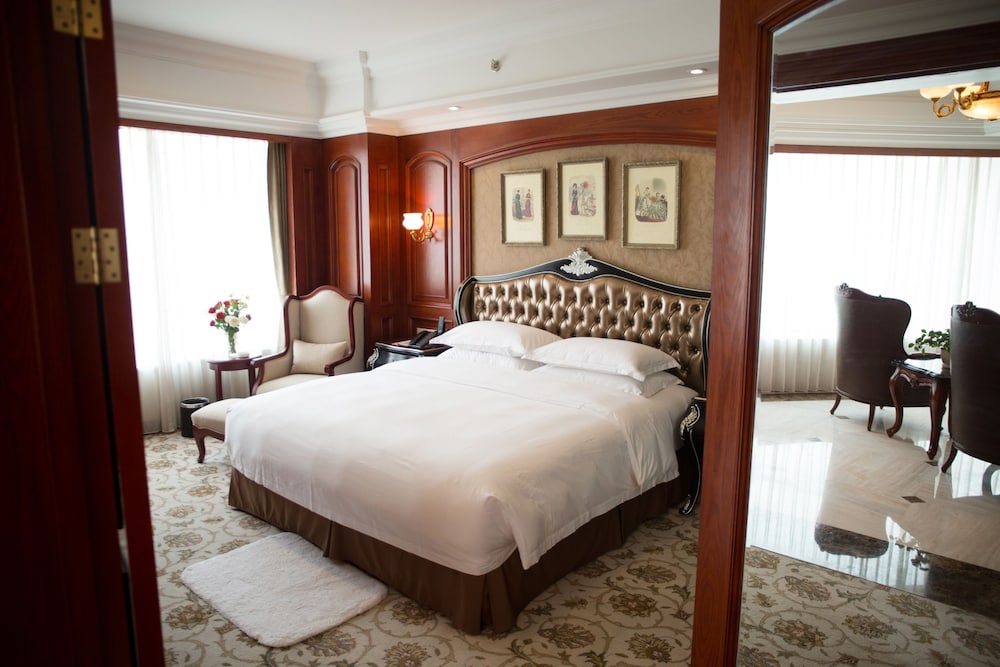 Enrichee Gloria Plaza Hotel Qingdao