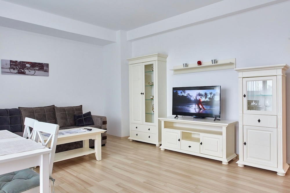 Solis Residence Apartment