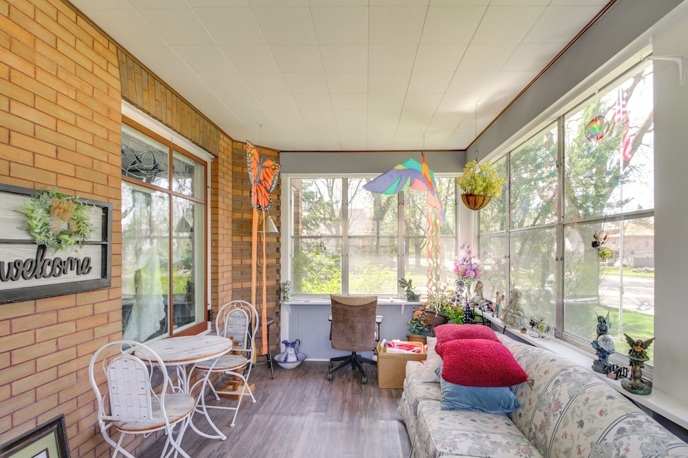 2 Mi to Minnesota River: Family Home Near Fishing!