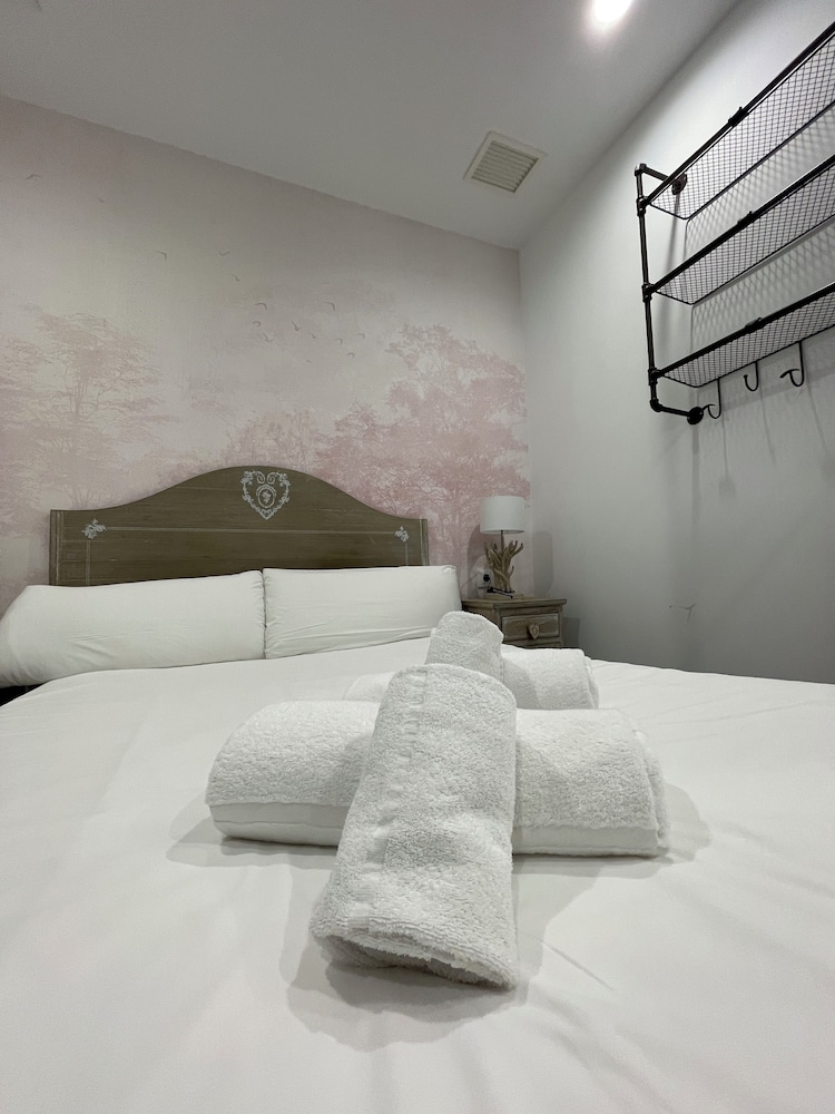 VTZ The Botanic Hostel