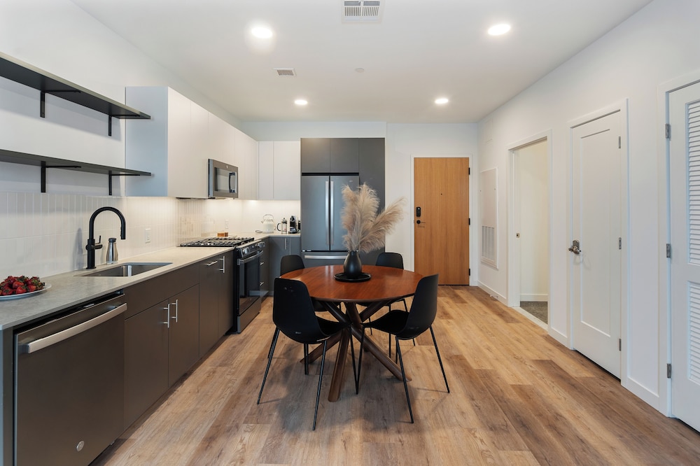 Luxury Apartments by Hyatus at Boston Everett