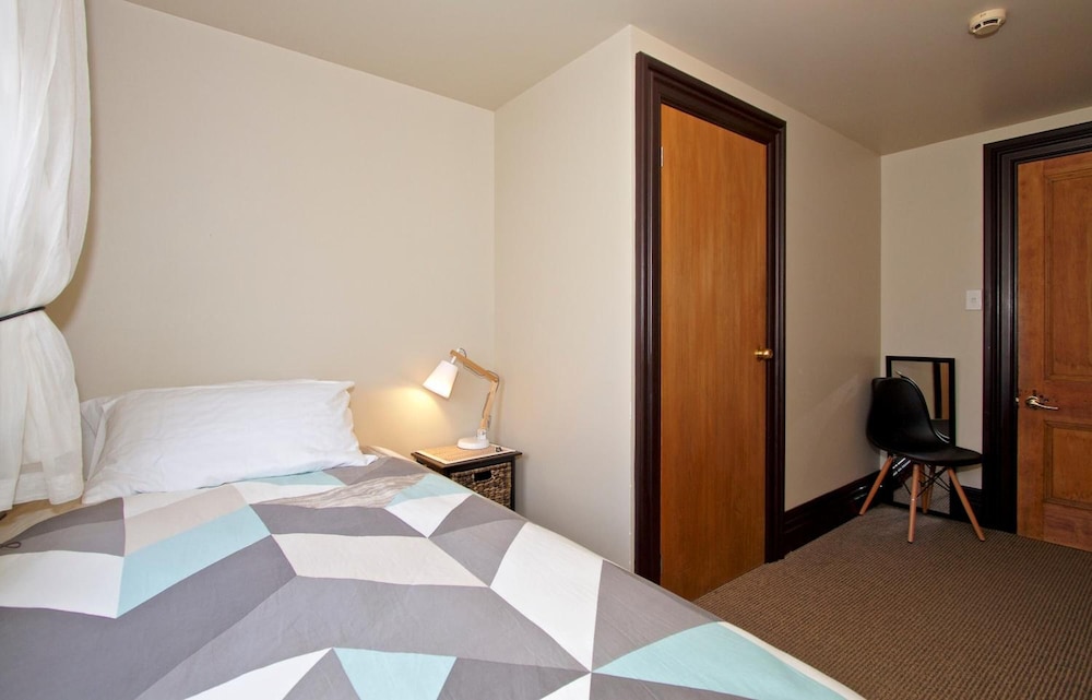 Station Lodge - Hostel