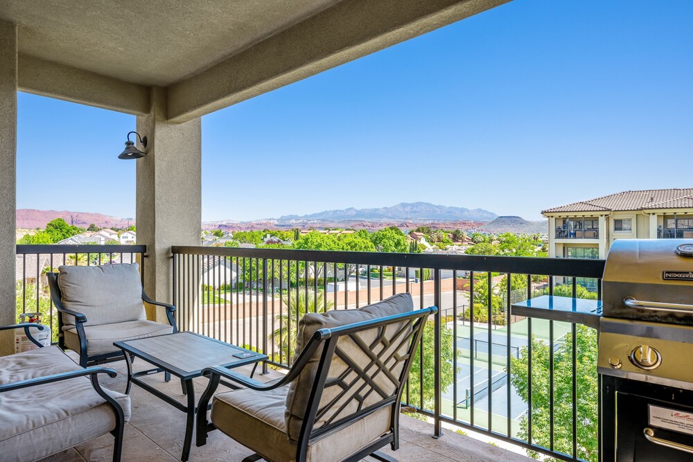 Sunset Point #w302 3 Bedroom Condo view 5