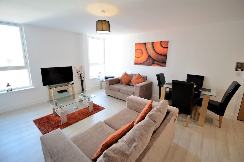 Kennet House Superior Serviced Apartment