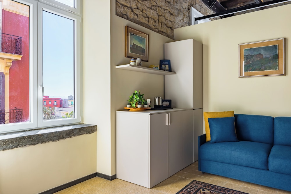 La Pinacoteca Aparthotel by NapoliApartments