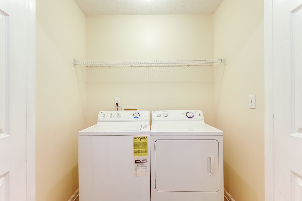 Pet-friendly Home w/ Pool Access in Snellville!