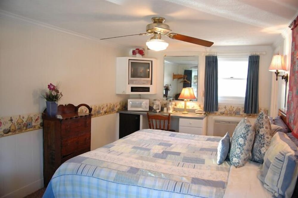 The Homestead Inn