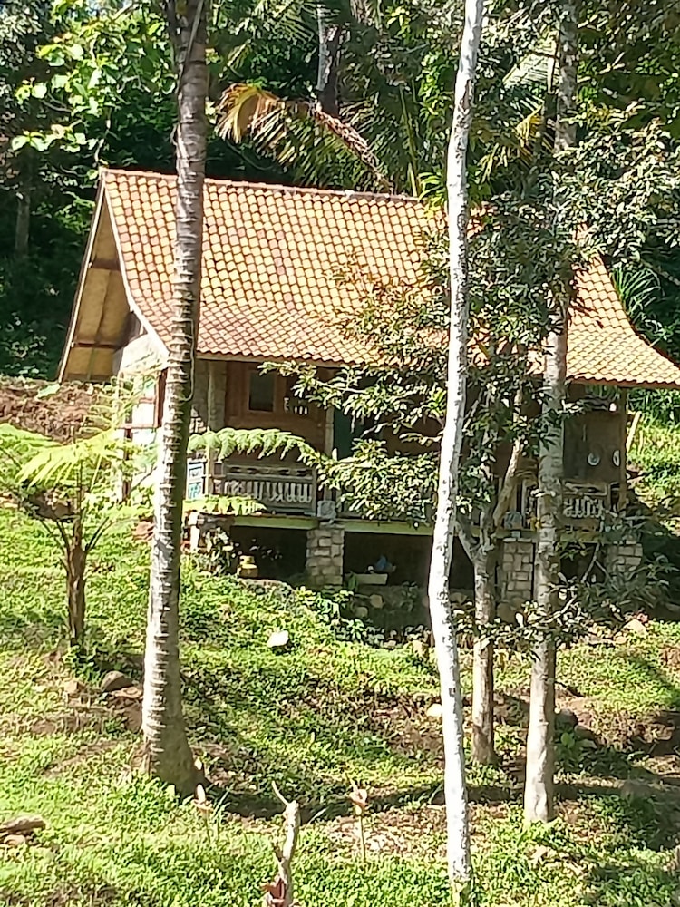 duegoal farmhouse view 2