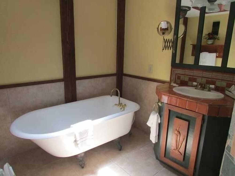Vero Beach Vacations - The Driftwood Resort - Property Image 9