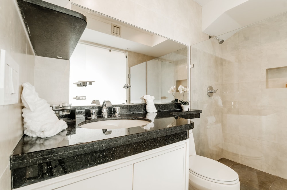 Beachfront Penthouses by LivIN Cancun