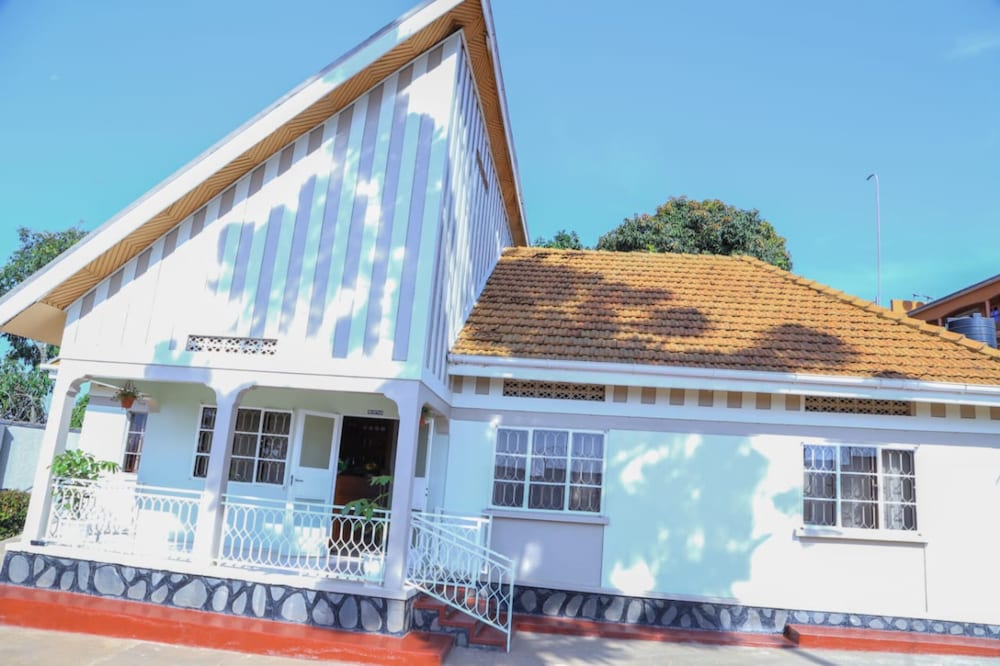 Luwafu Guest House