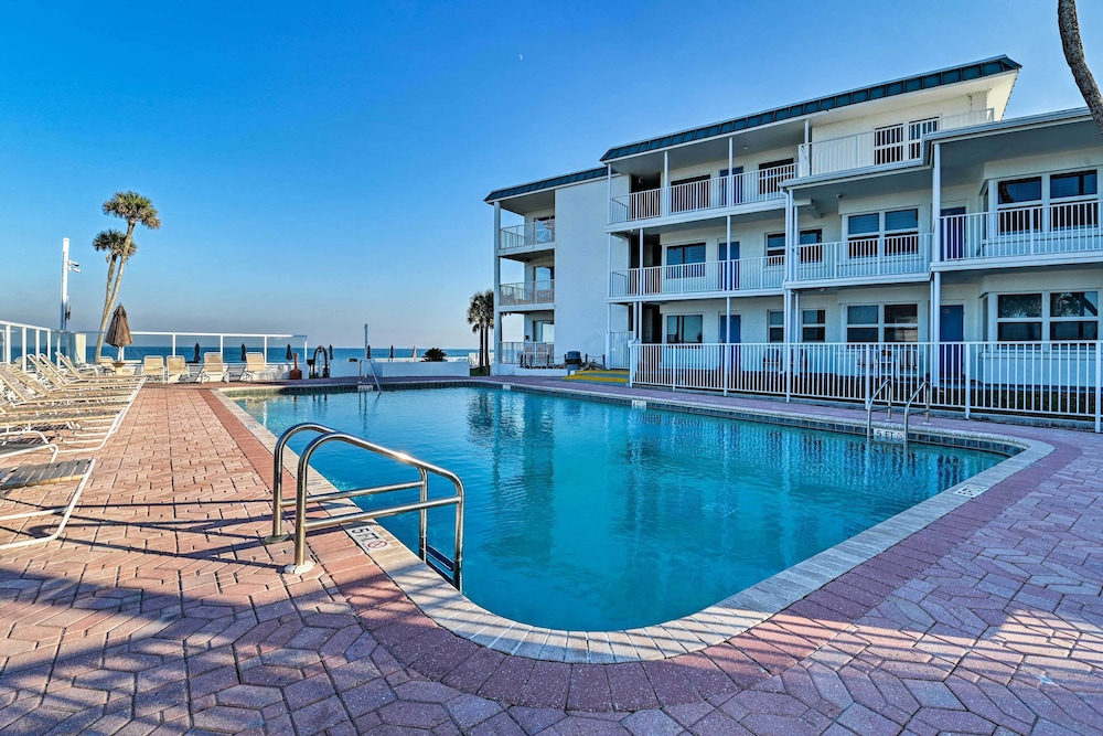 Waterfront Daytona Beach Studio w/ Pool Access!