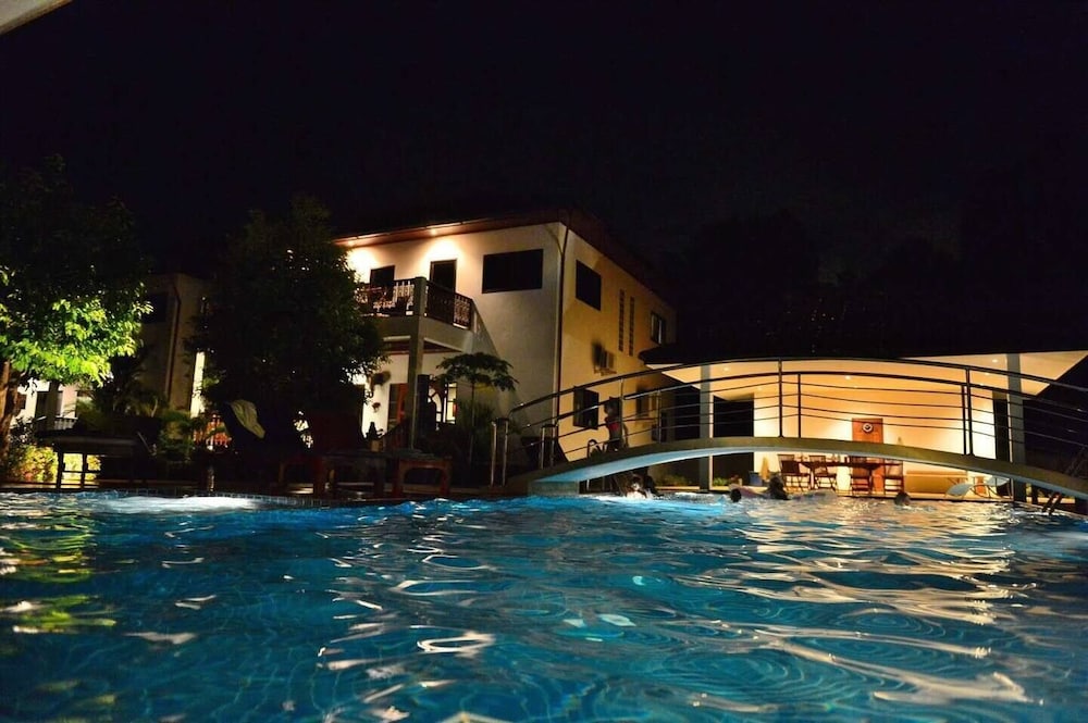 CET Resort & Rayong Padelcenter