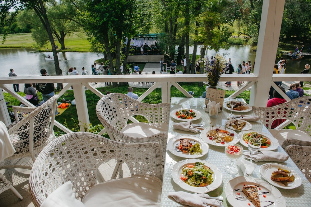 Usadba Skornyakovo-Arhangelskoye